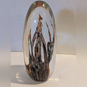 Strathearn Vintage Collectible Glass Paperweight, Tripic.